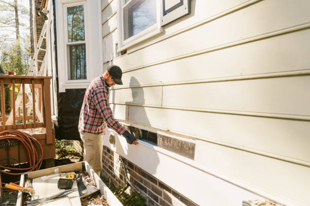 Top rated local Storm Damage Siding Repair specialists in East Palestine, OH